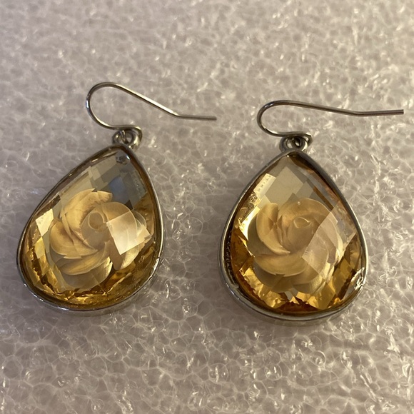 NWOT - Ricki’s Silvertone Pear Shaped Citrine Pinwheel Crystal Pierced Earrings - Picture 3 of 11